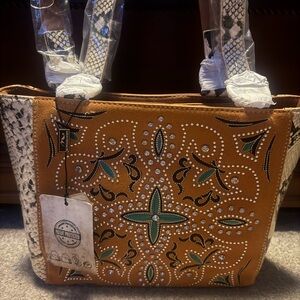 Montana West Embroidered & Rhinestone Embellished Purse w/Snake Accent - New